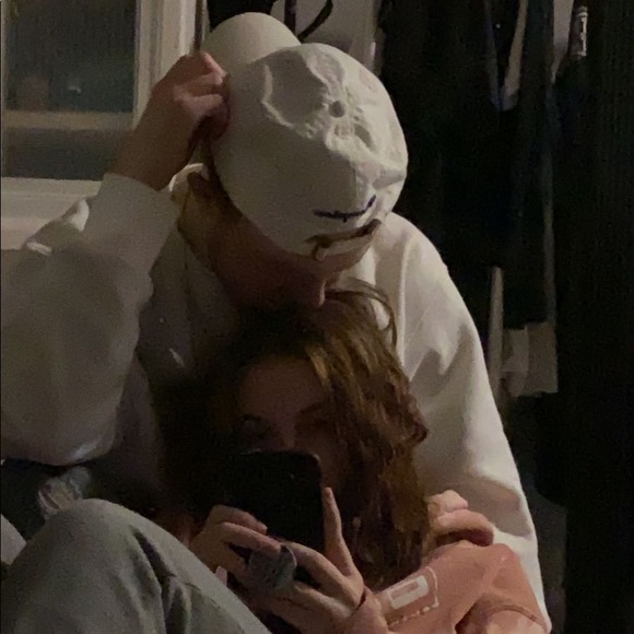 Meet your Posher, Ava - Picture 1 of 1